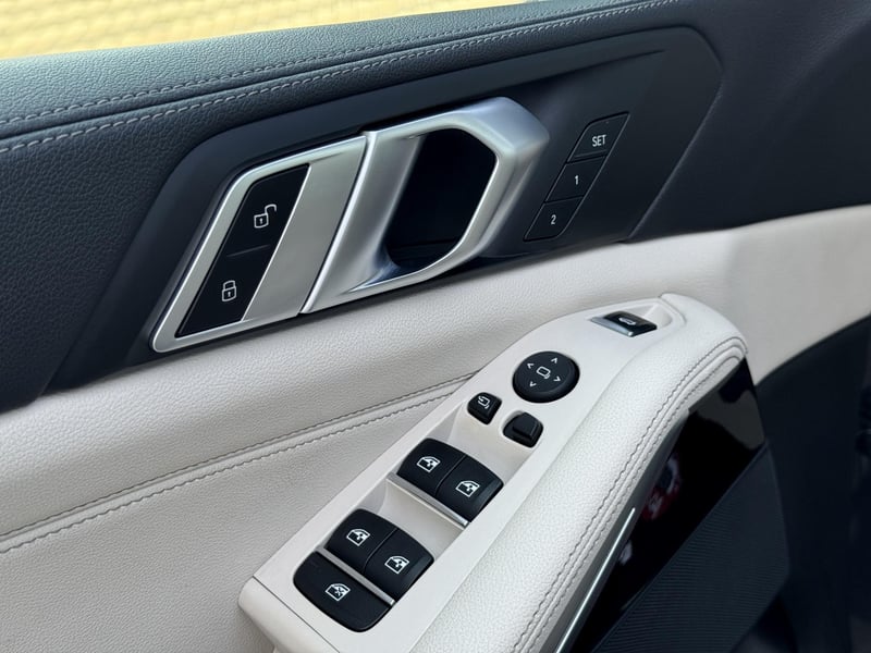 Car Thumb