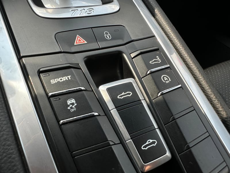 Car Thumb