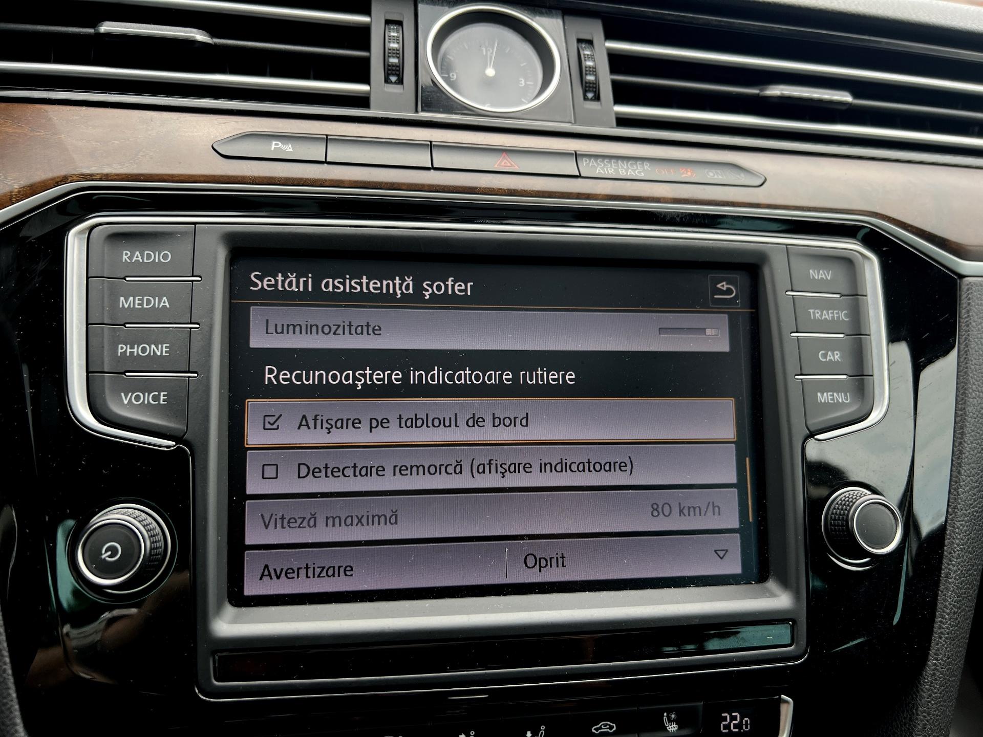 Volkswagen-Passat Alltrack