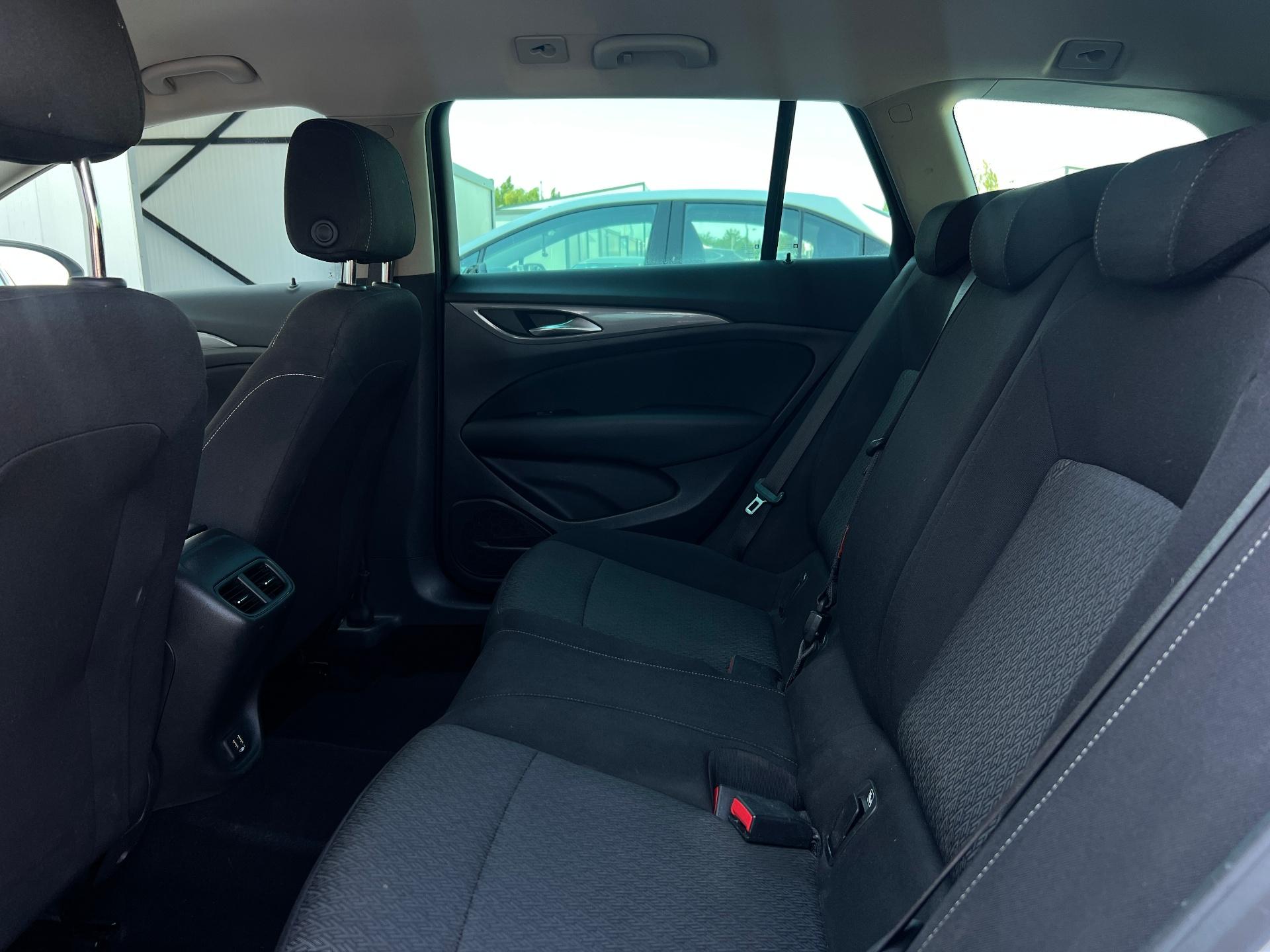 Opel-Insignia