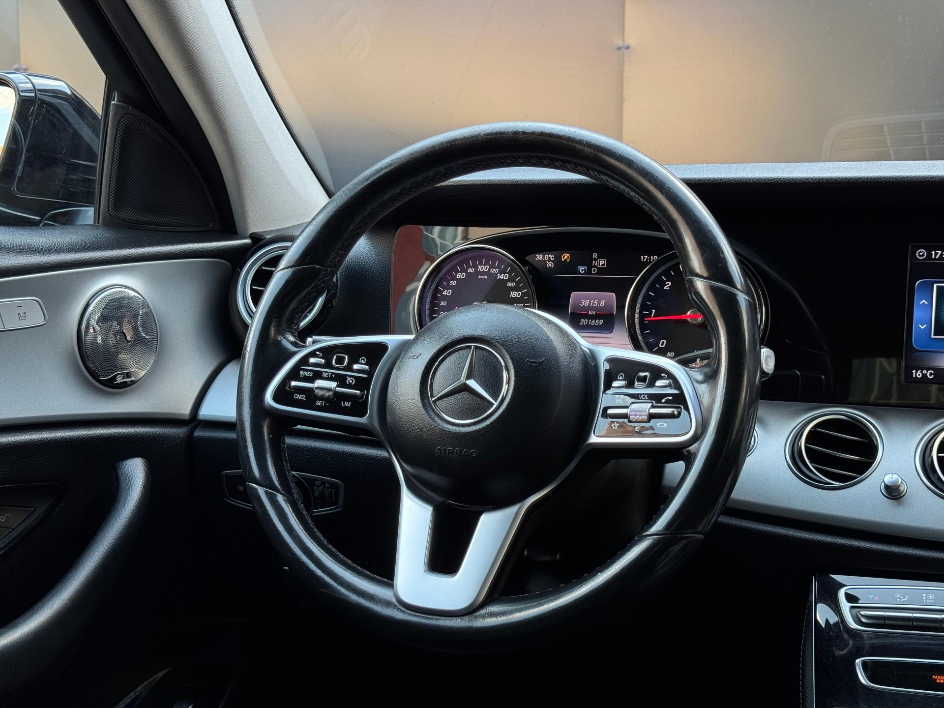 Mercedes-Benz-E