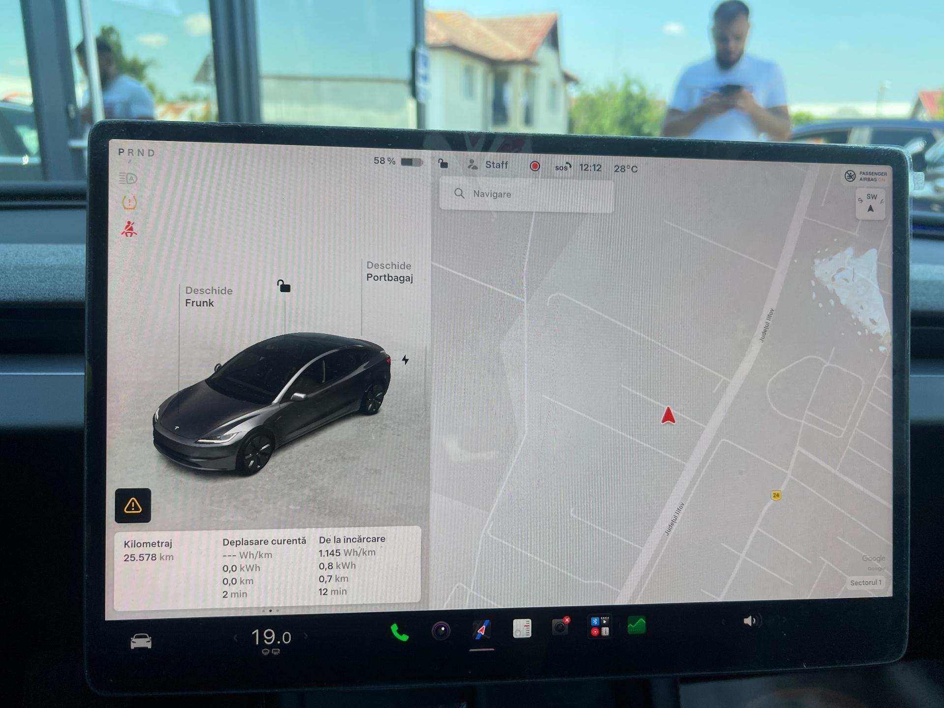 Tesla-Model 3
