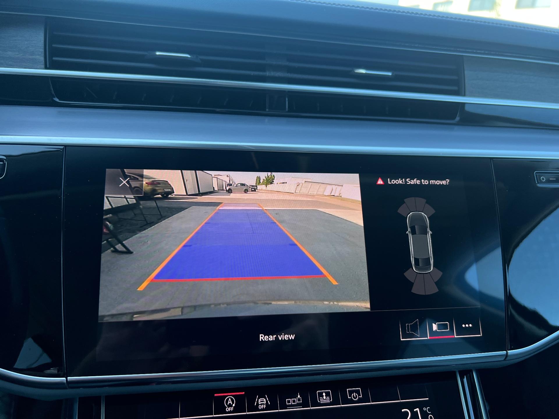 Audi-A8