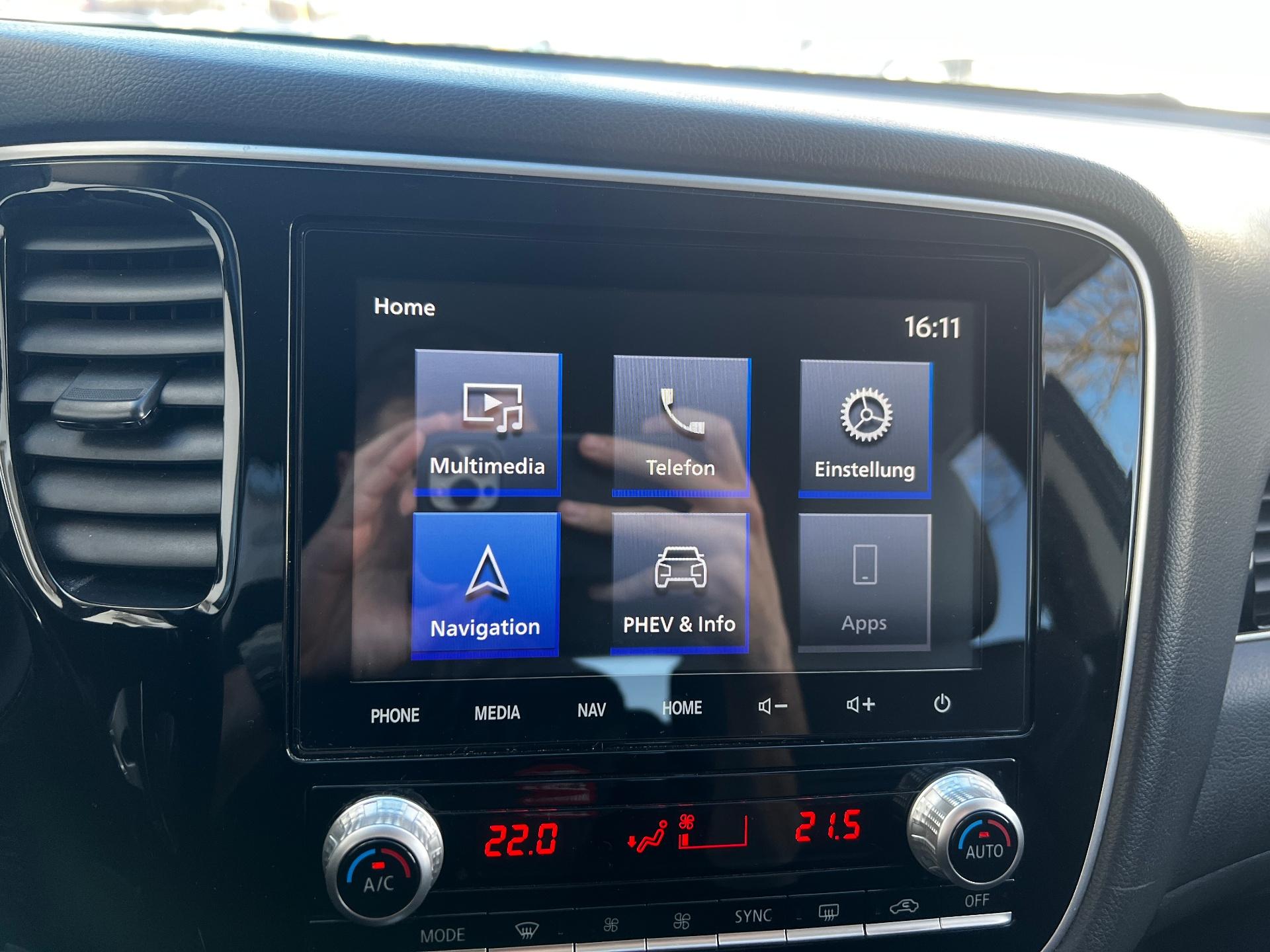 Mitsubishi-Outlander