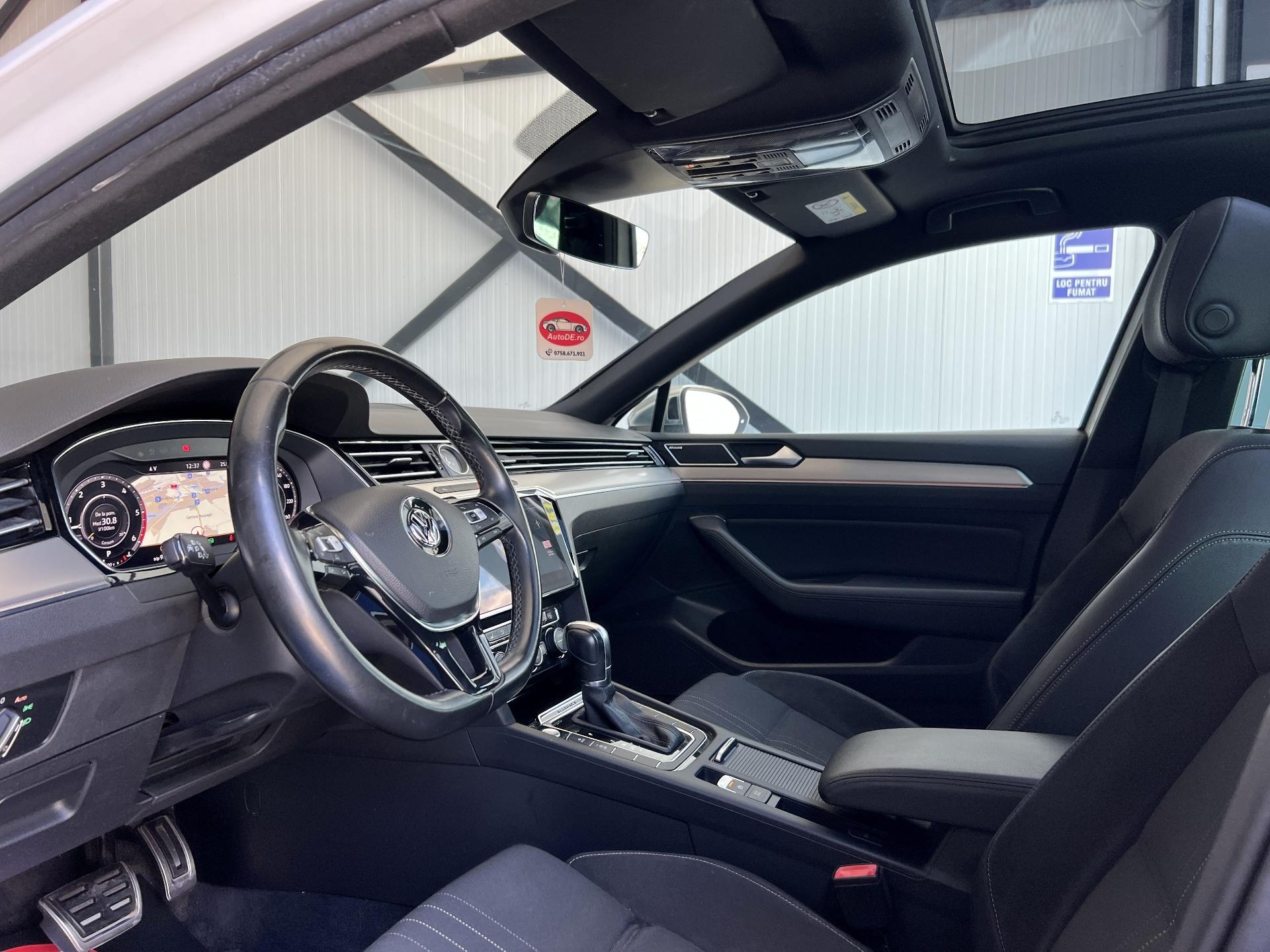 Volkswagen-Passat Alltrack