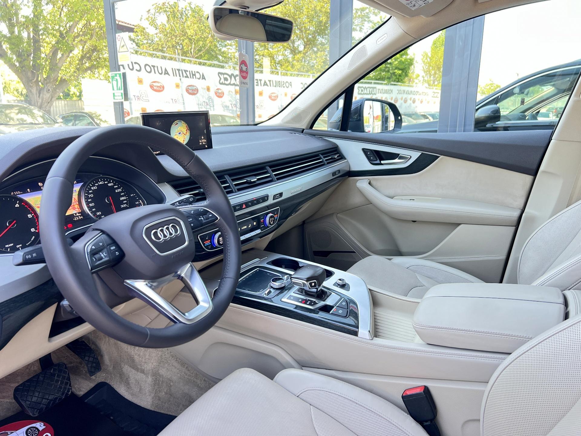 Audi-Q7