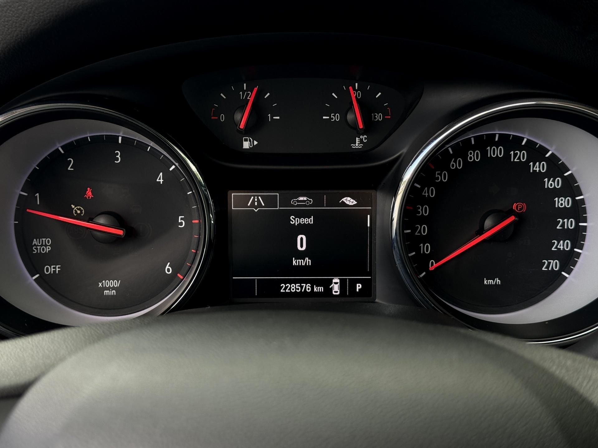Opel-Insignia