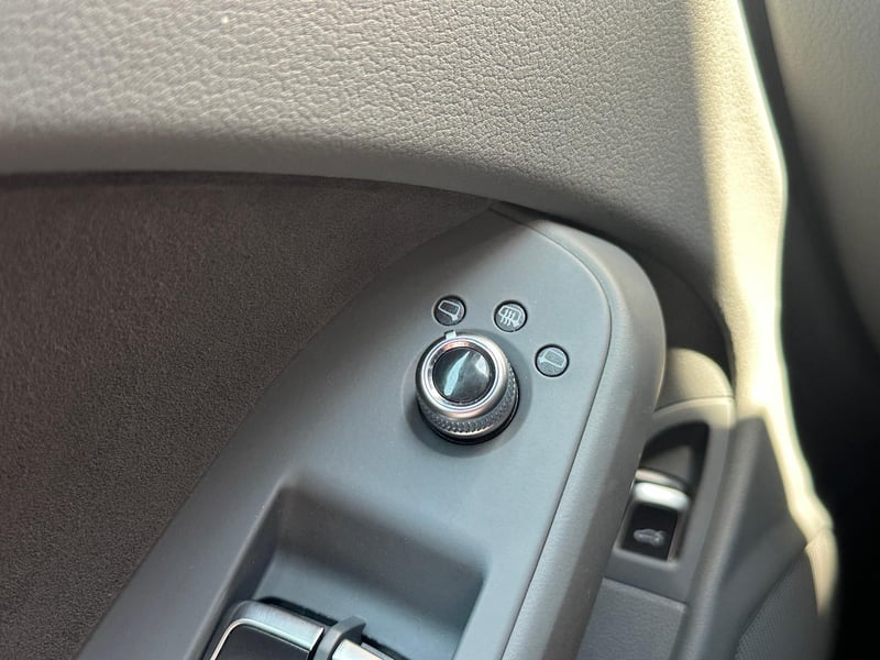 Car Thumb