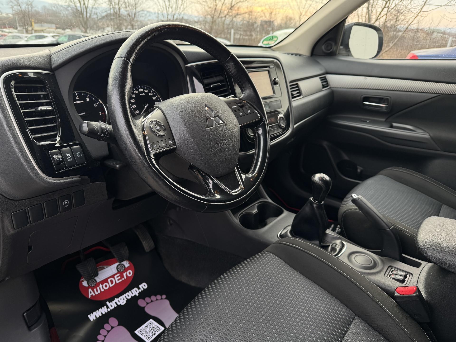 Mitsubishi-Outlander