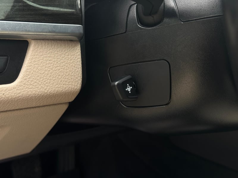 Car Thumb
