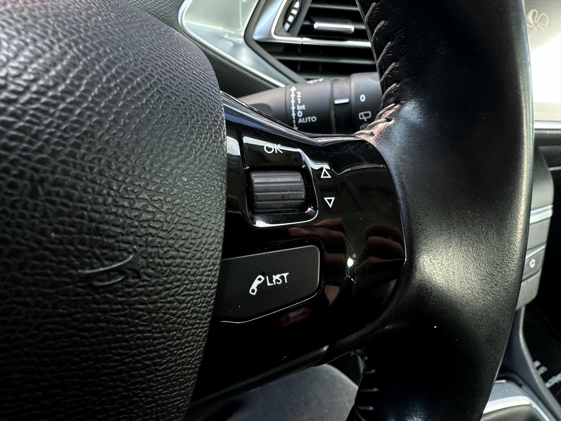 Peugeot-308