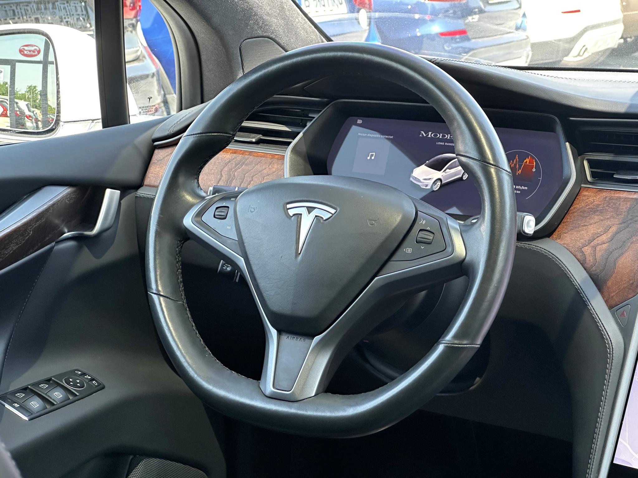 Tesla-Model X