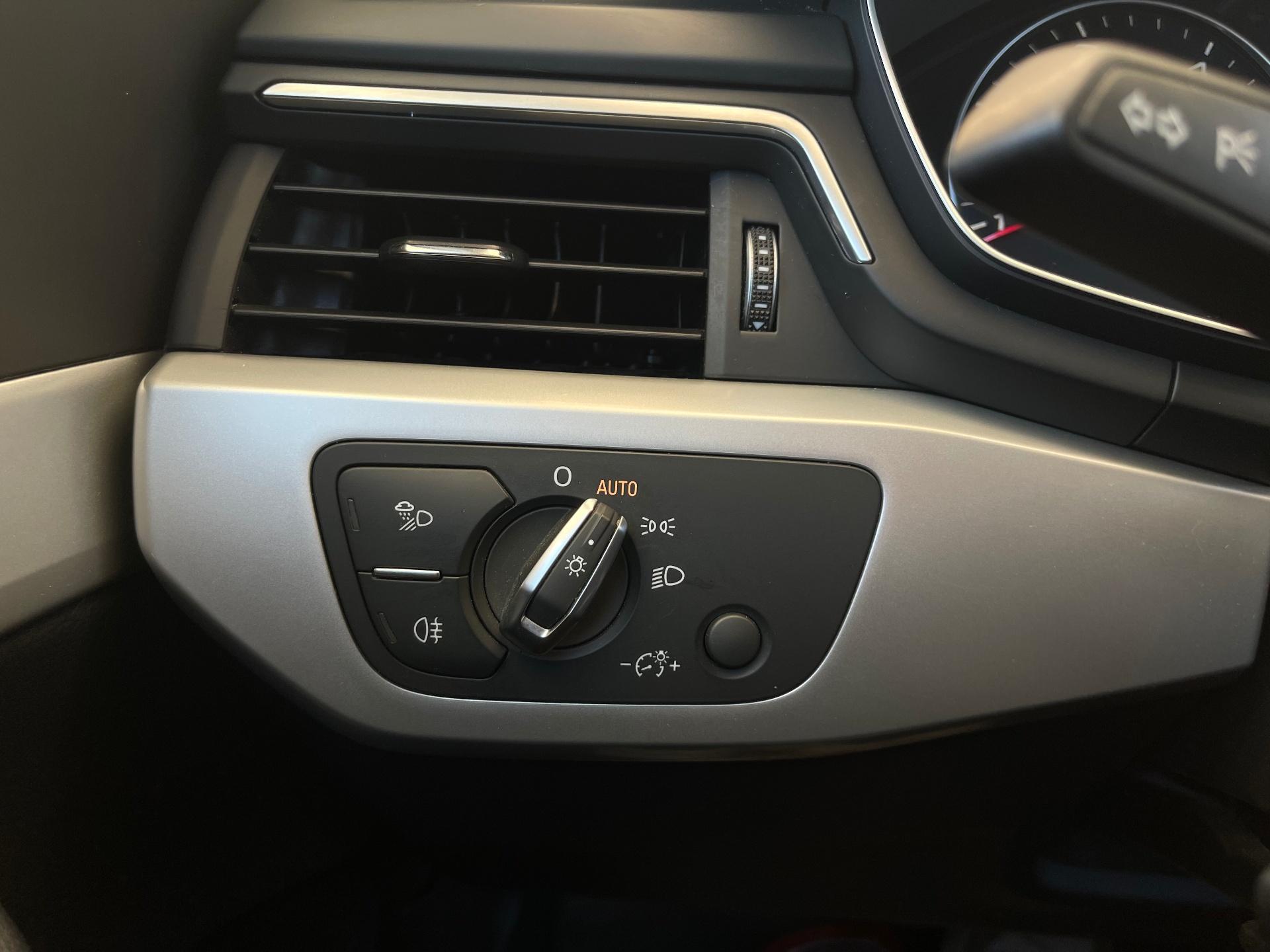 Audi-A4