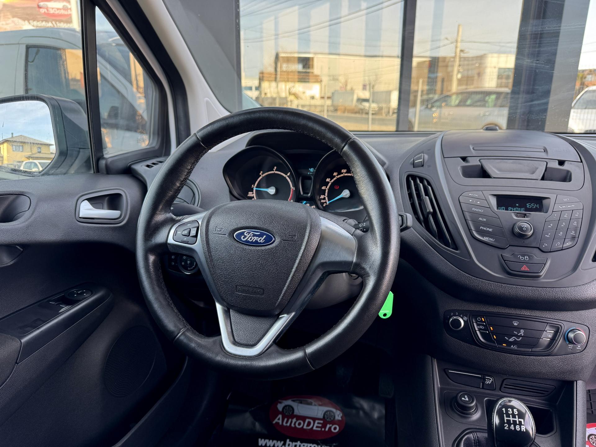Ford-Transit Connect