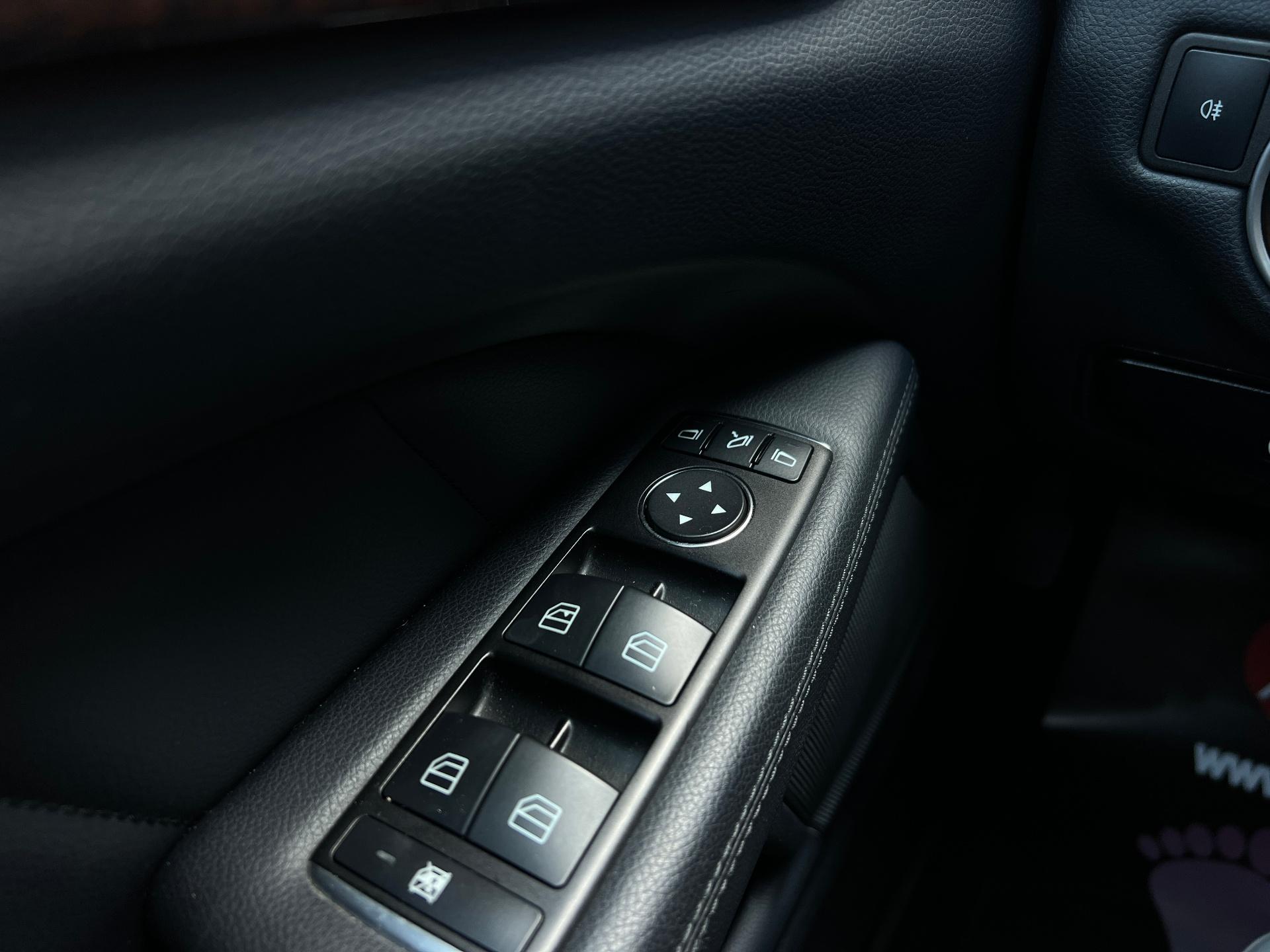 Mercedes-Benz-CLS