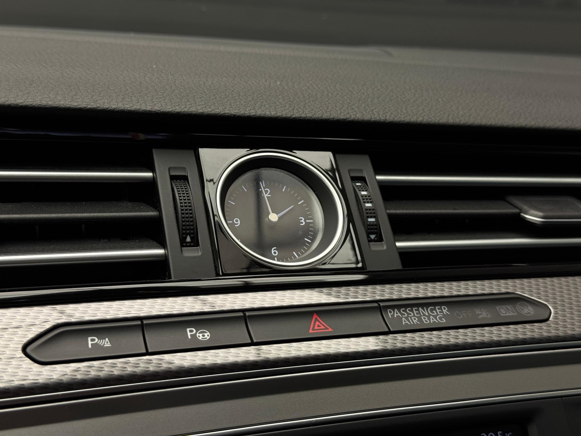 Volkswagen-Passat Alltrack