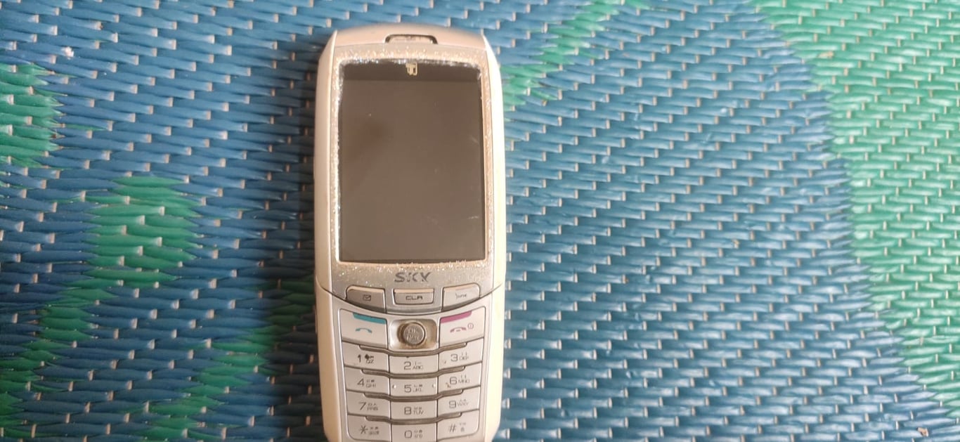 SKY SK Telecom Vintage Feature Phone