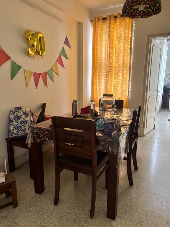 Solid Wood 4-Seater Dining Table Set with 4 Chairs, photo 2