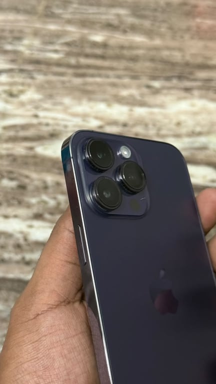 Apple iPhone 14 Pro Deep Purple, photo 6