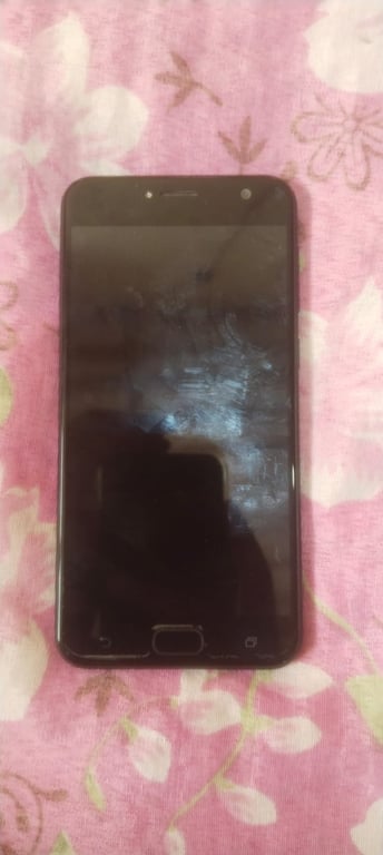 ASUS ZenFone Smartphone (Black)