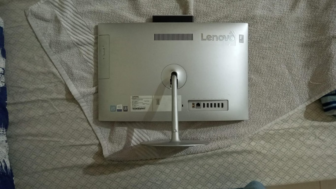 Lenovo IdeaCentre All-in-One Desktop PC, photo 3