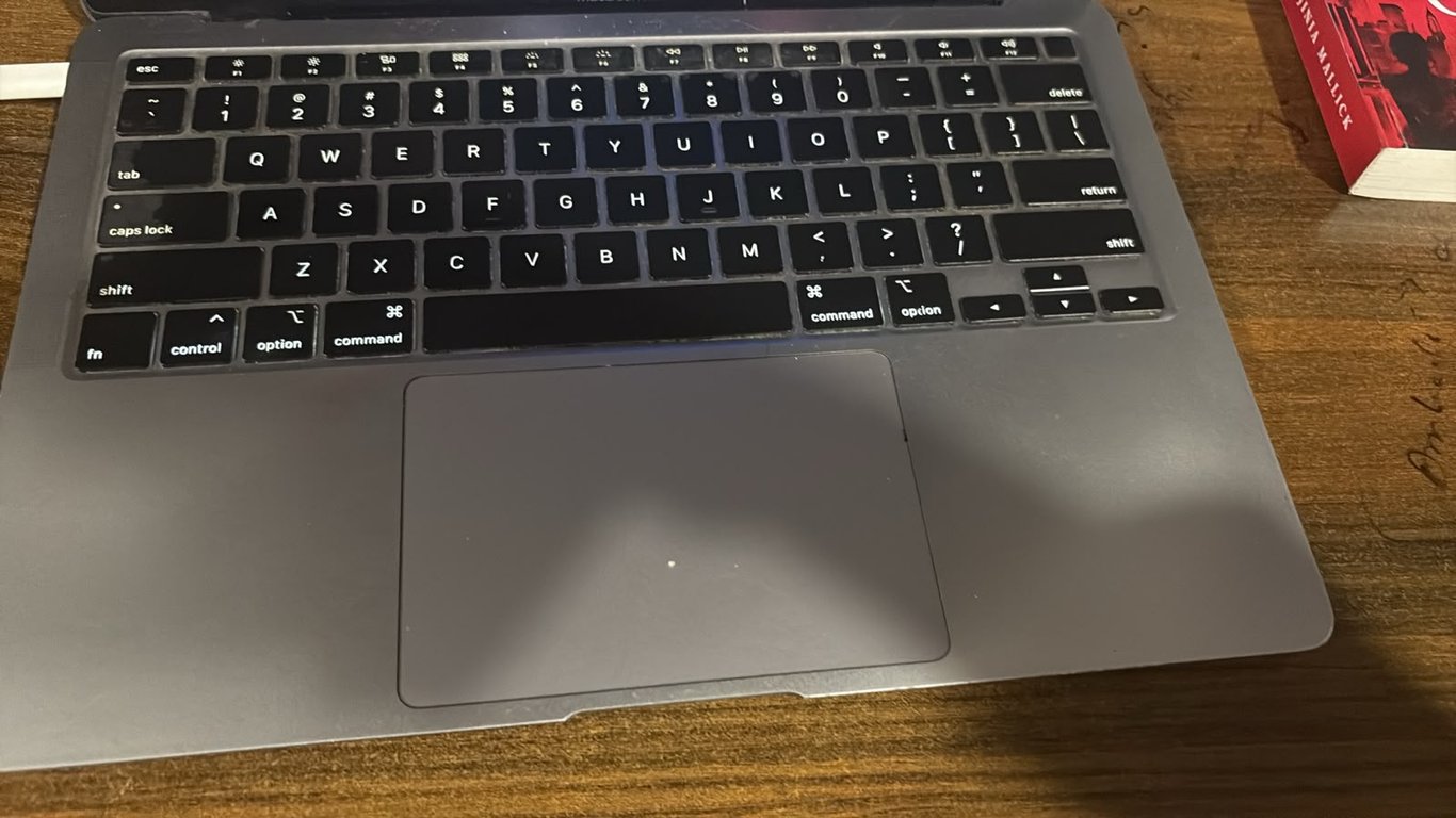 Apple MacBook Air M1 13-inch (2020)