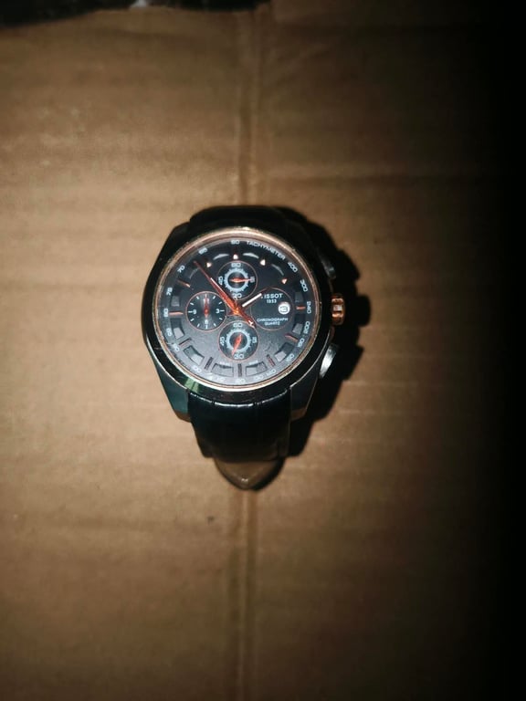 Tissot Couturier Chronograph (Ref. T035617A), photo 2