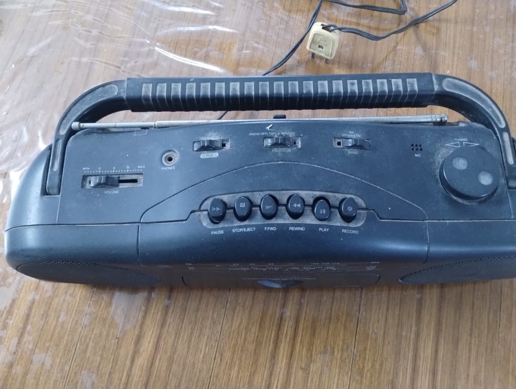 Sansui PRC-175 Portable Radio Cassette Player (AC/DC), photo 3