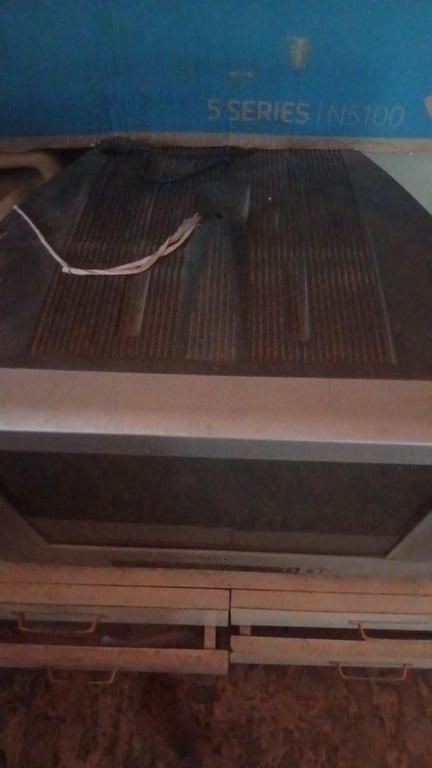 Sony CRT Television (Approx. 21-inch), photo 2