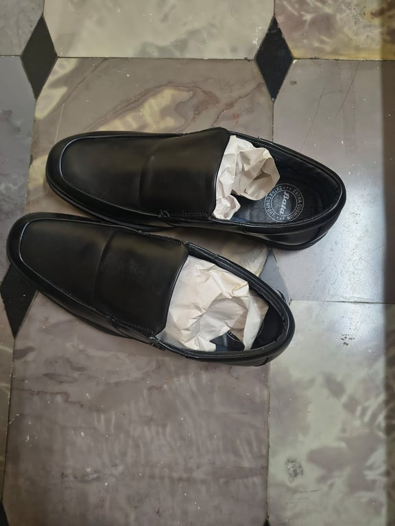 Bata Men's Slip-On Formal Shoes Black, photo 2