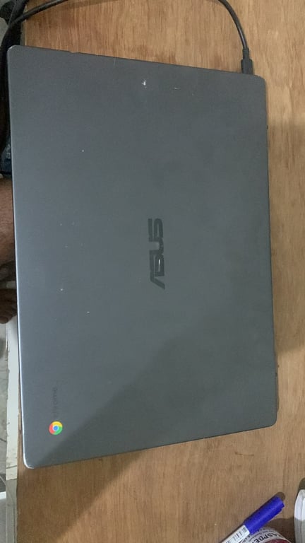 ASUS Chromebook C423N 14-inch, photo 2