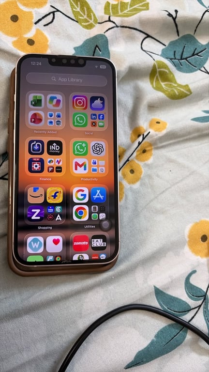 Apple iPhone 13, photo 4