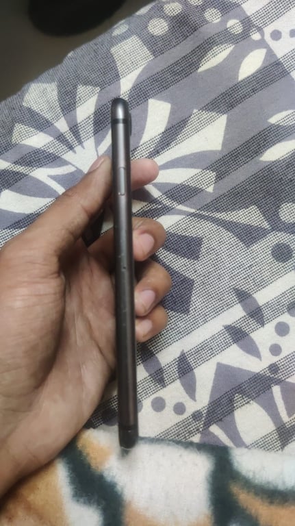 Apple iPhone 8, photo 3