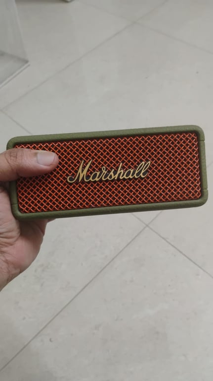 Marshall Emberton III Portable Bluetooth Speaker (Olive Green), photo 2