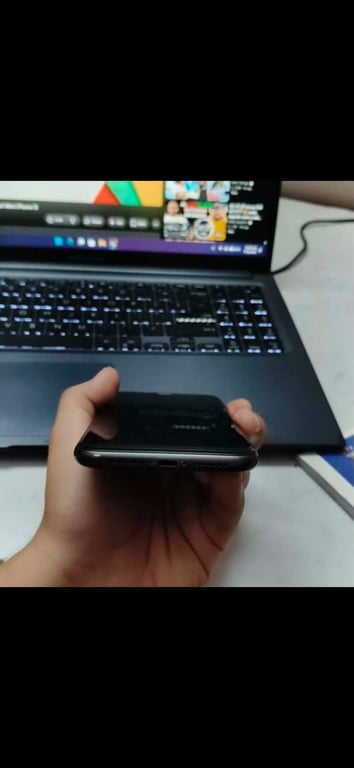 Apple iPhone 11 (Black)