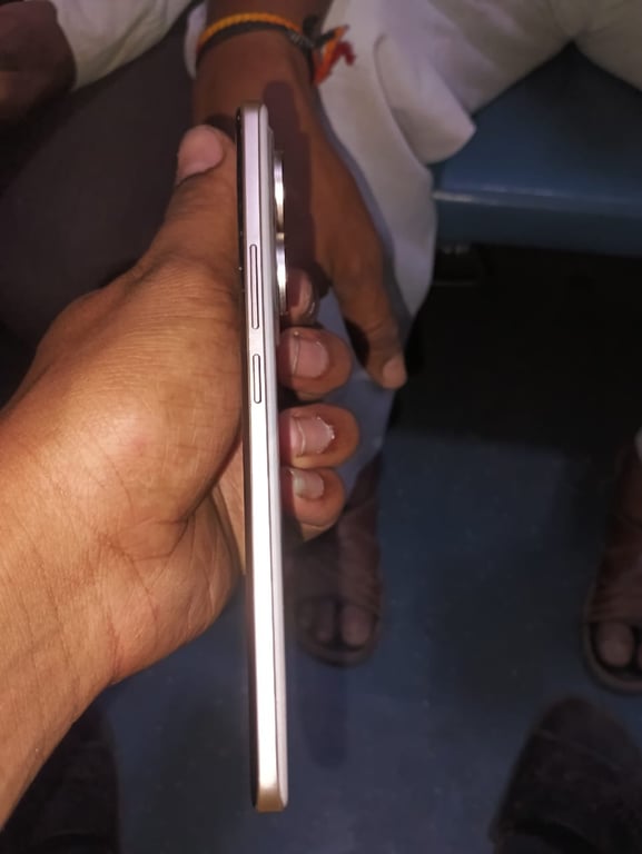Realme 15
