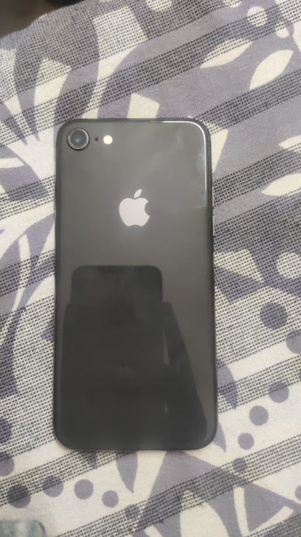 Apple iPhone 8
