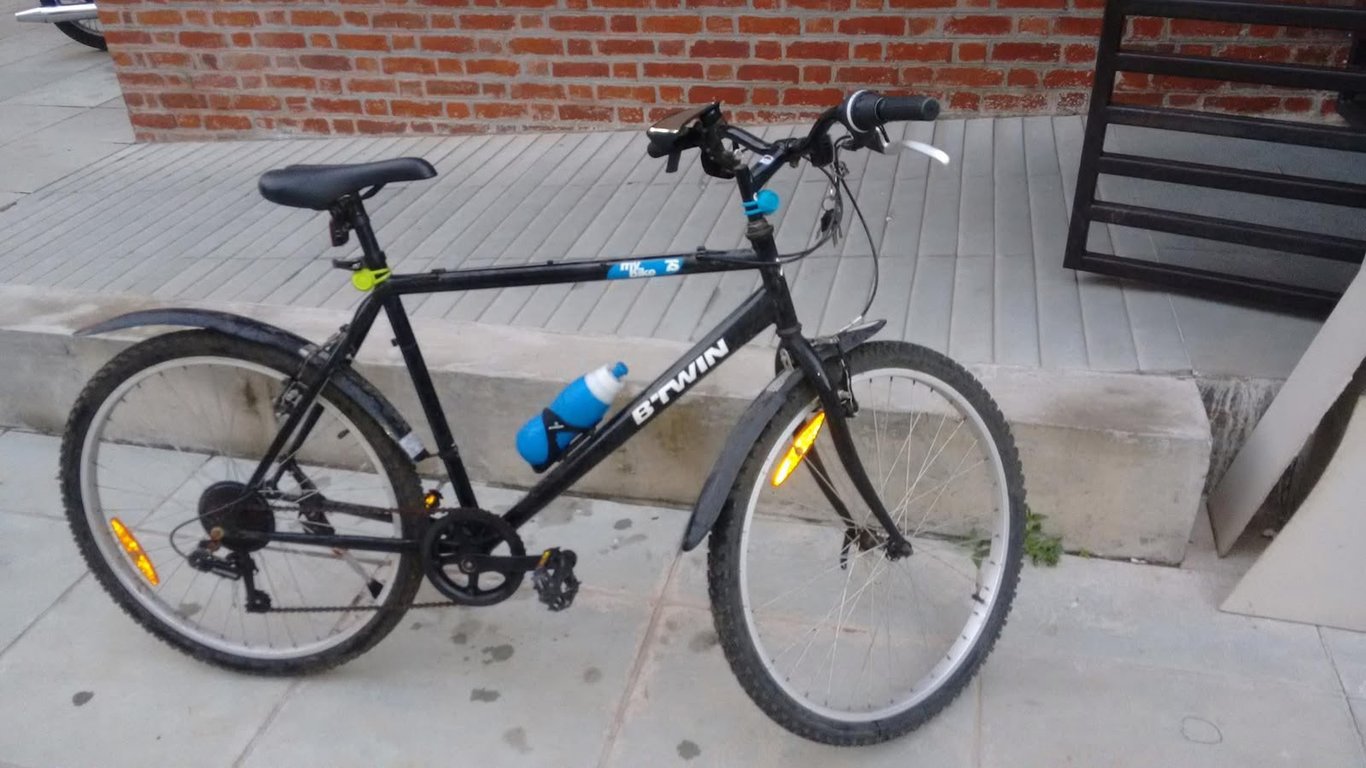 B'Twin My Bike 7S Hybrid Bicycle