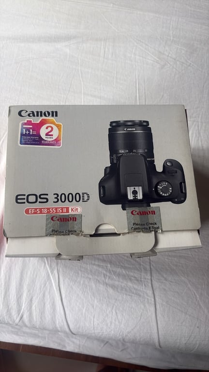 Canon EOS 3000D DSLR with EF-S 18-55mm IS II Kit Lens