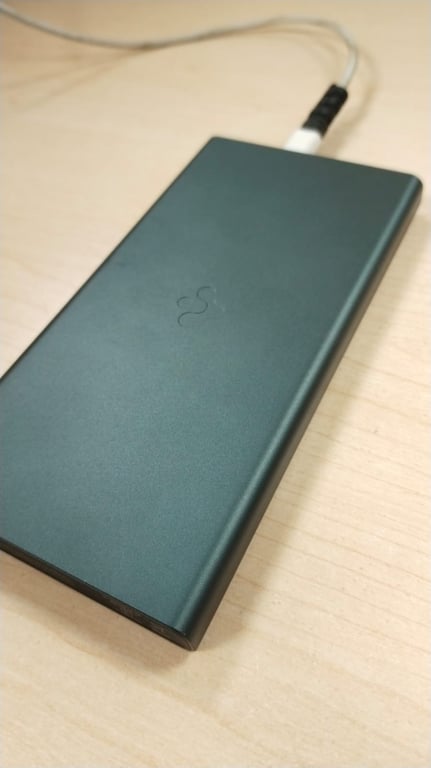 Slim Aluminum 10000mAh Power Bank