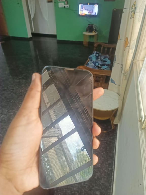 Apple iPhone 14 256GB Midnight, photo 4