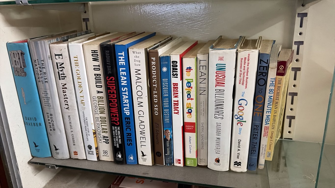 Set of 18 Business & Non-Fiction Books (Zero to One, The Lean Startup, Debt, etc.)