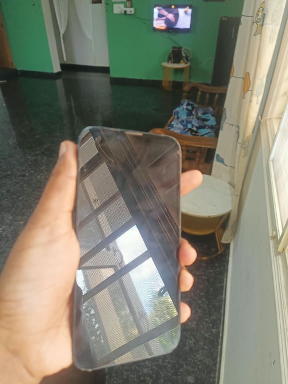 Apple iPhone 14 256GB Midnight, photo 2