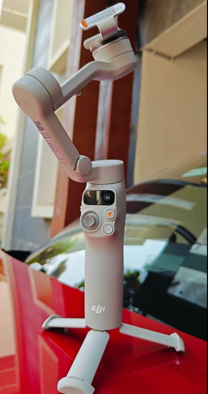 DJI Osmo Mobile SE 3-Axis Smartphone Gimbal