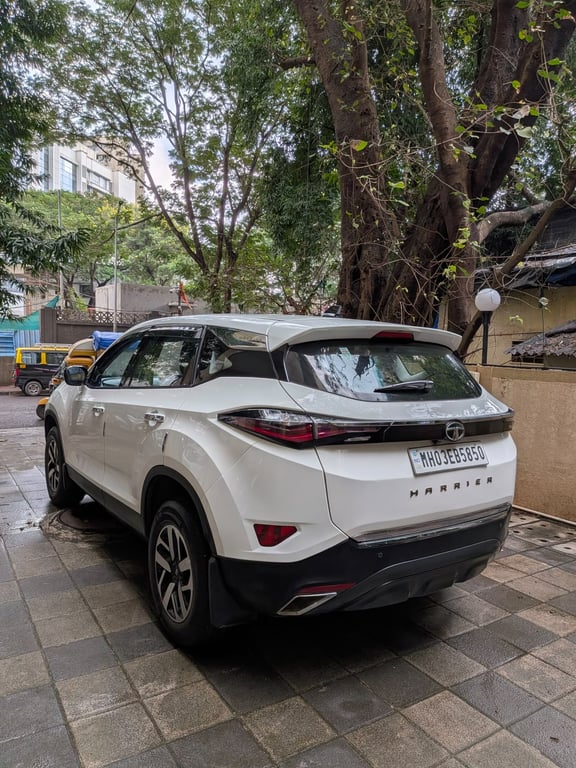Tata Harrier SUV (White), photo 3