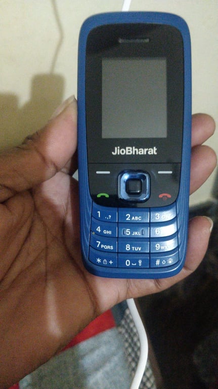Jio JioBharat V2 4G Feature Phone (Blue)