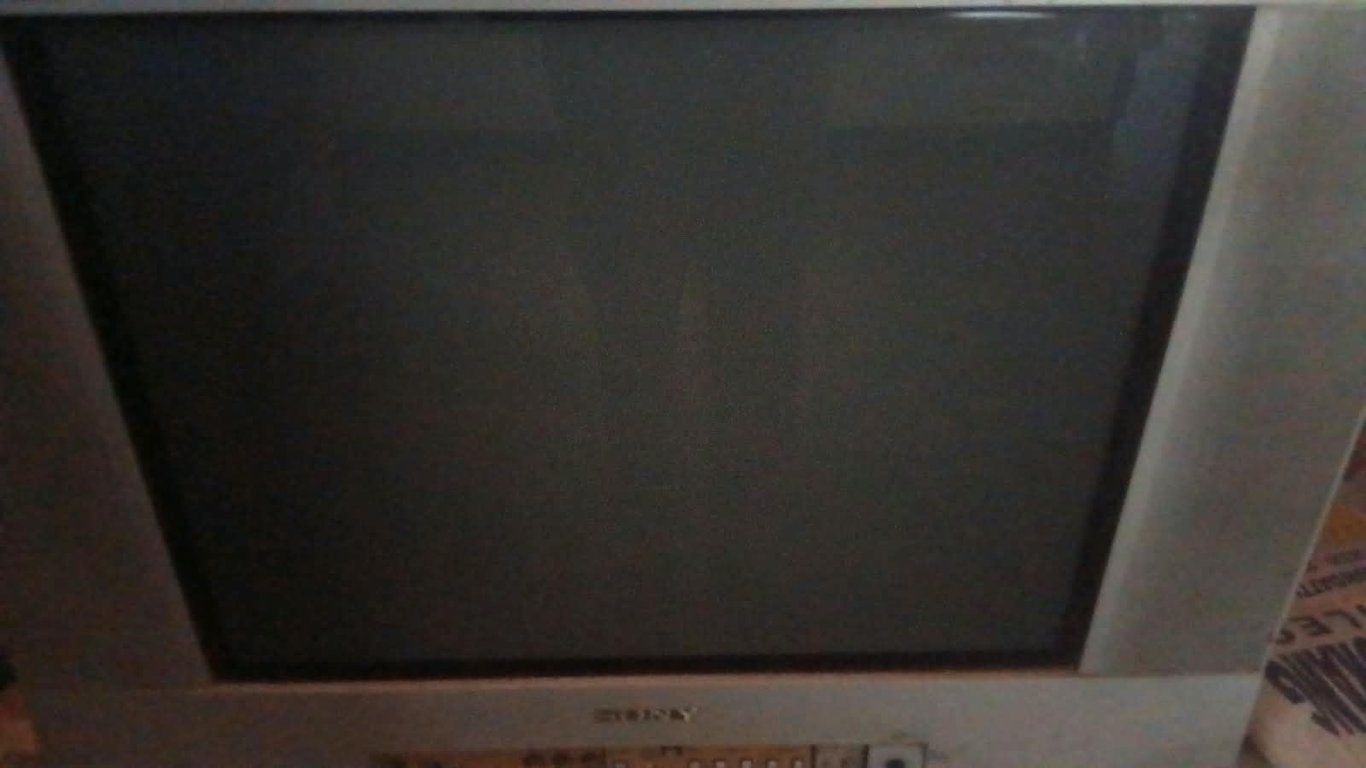 Sony CRT Television (Approx. 21-inch)