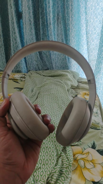 Beats Studio3 Wireless Over-Ear Headphones, photo 3