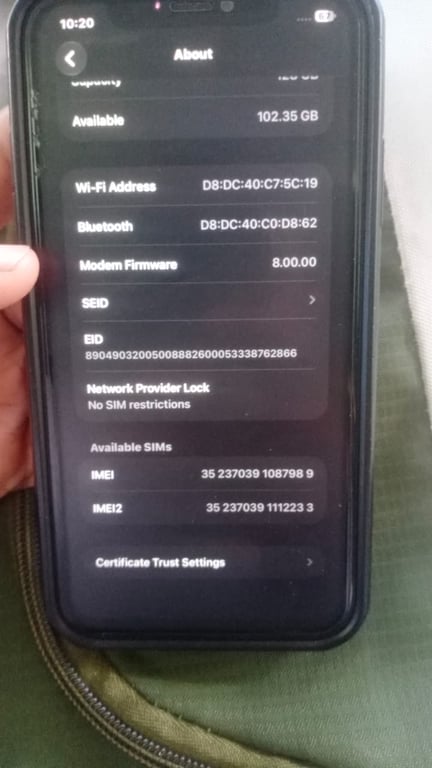 Apple iPhone 11 (Black), photo 6