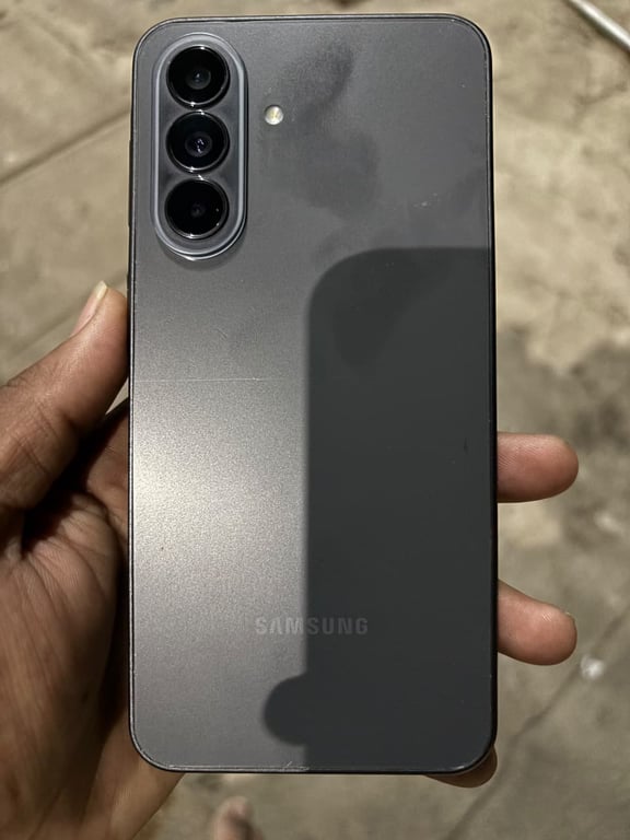 Samsung Galaxy A37 5G (with box), photo 3